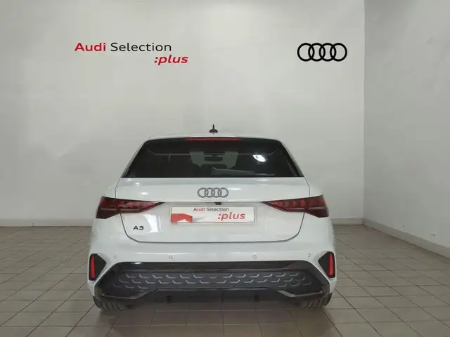 Audi A3 view 5