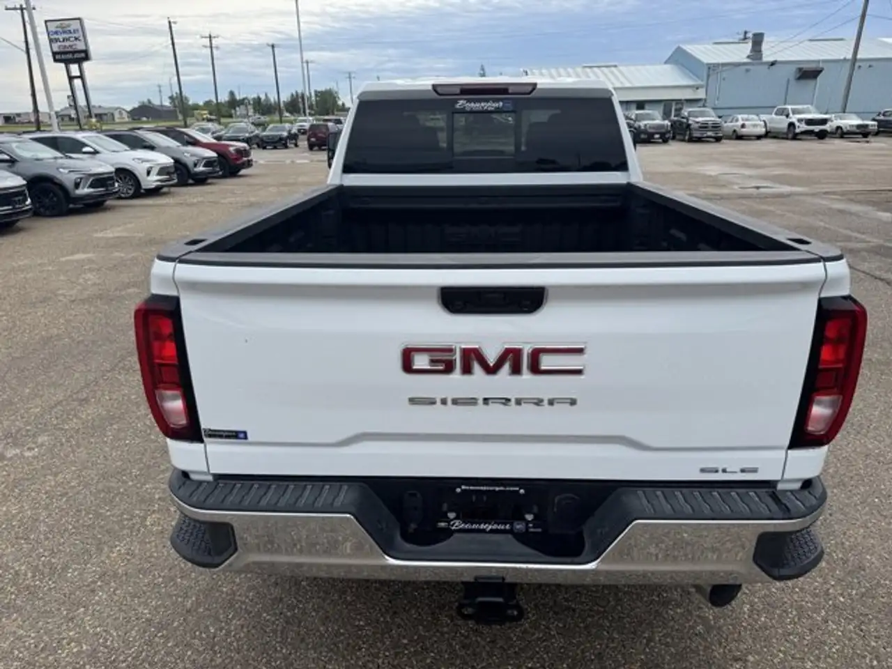GMC Sierra 2500HD снимка GMC Sierra 2500HD