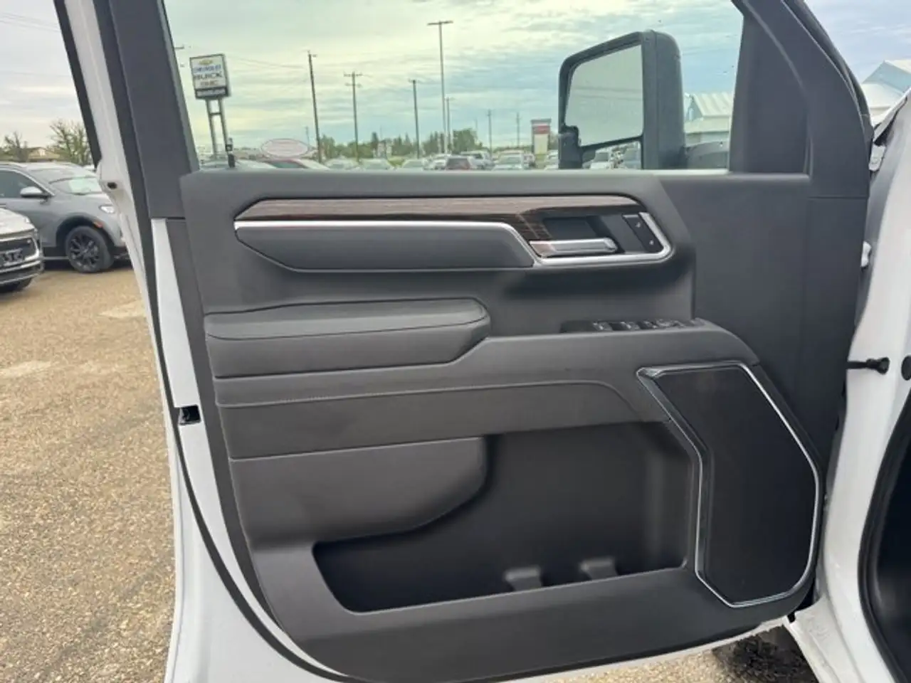GMC Sierra 2500HD снимка GMC Sierra 2500HD