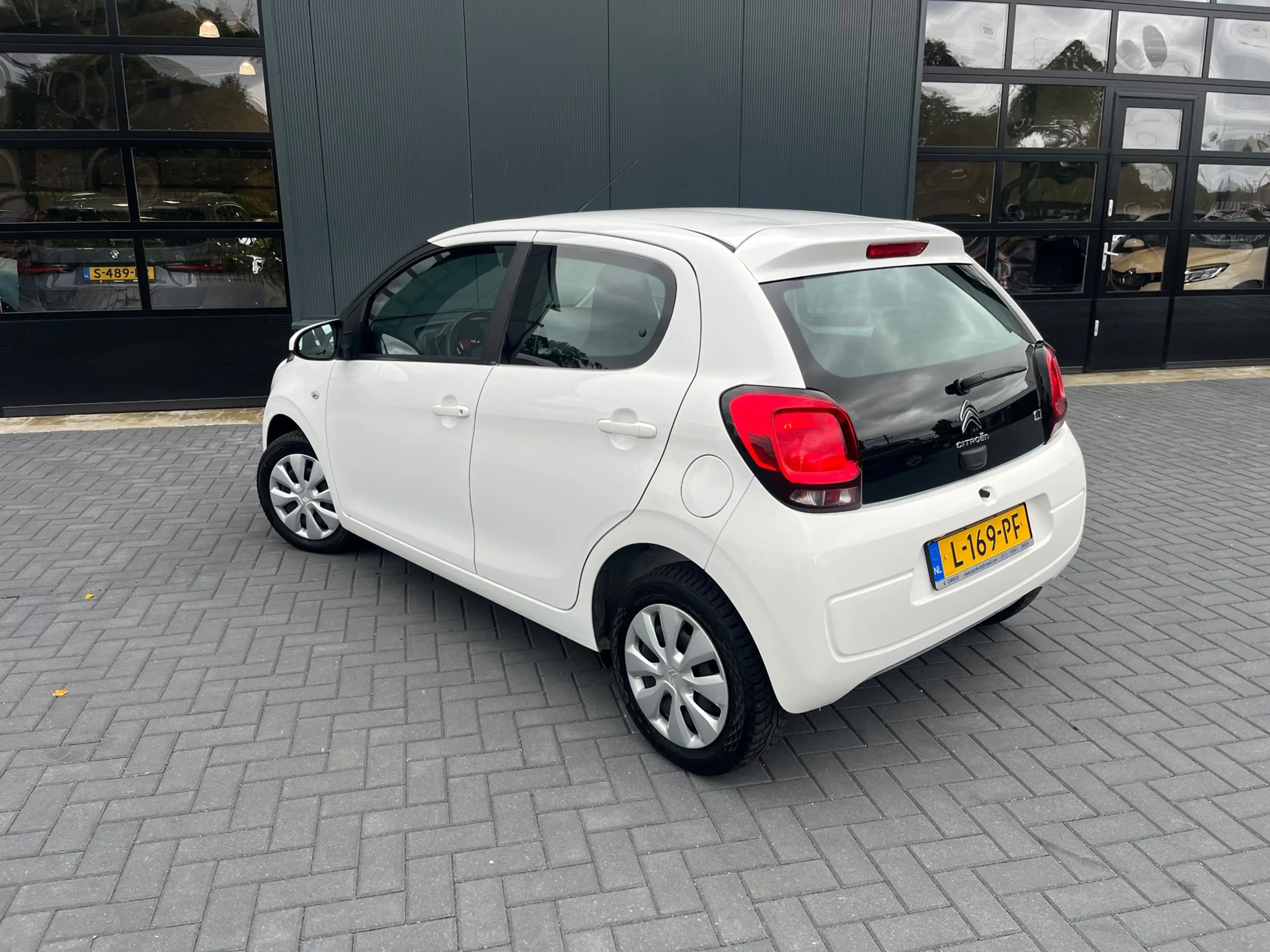 Citroen C1 1.0 VTi Feel NL.Auto/Achteruitrijcamera/Carplay/Ai — photo 2