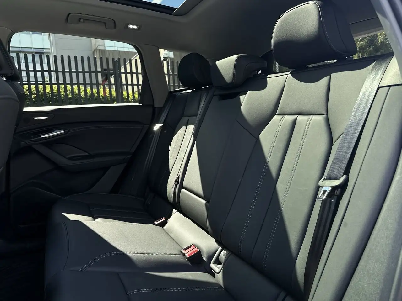 Audi Q6 e-tron снимка Audi Q6 e-tron