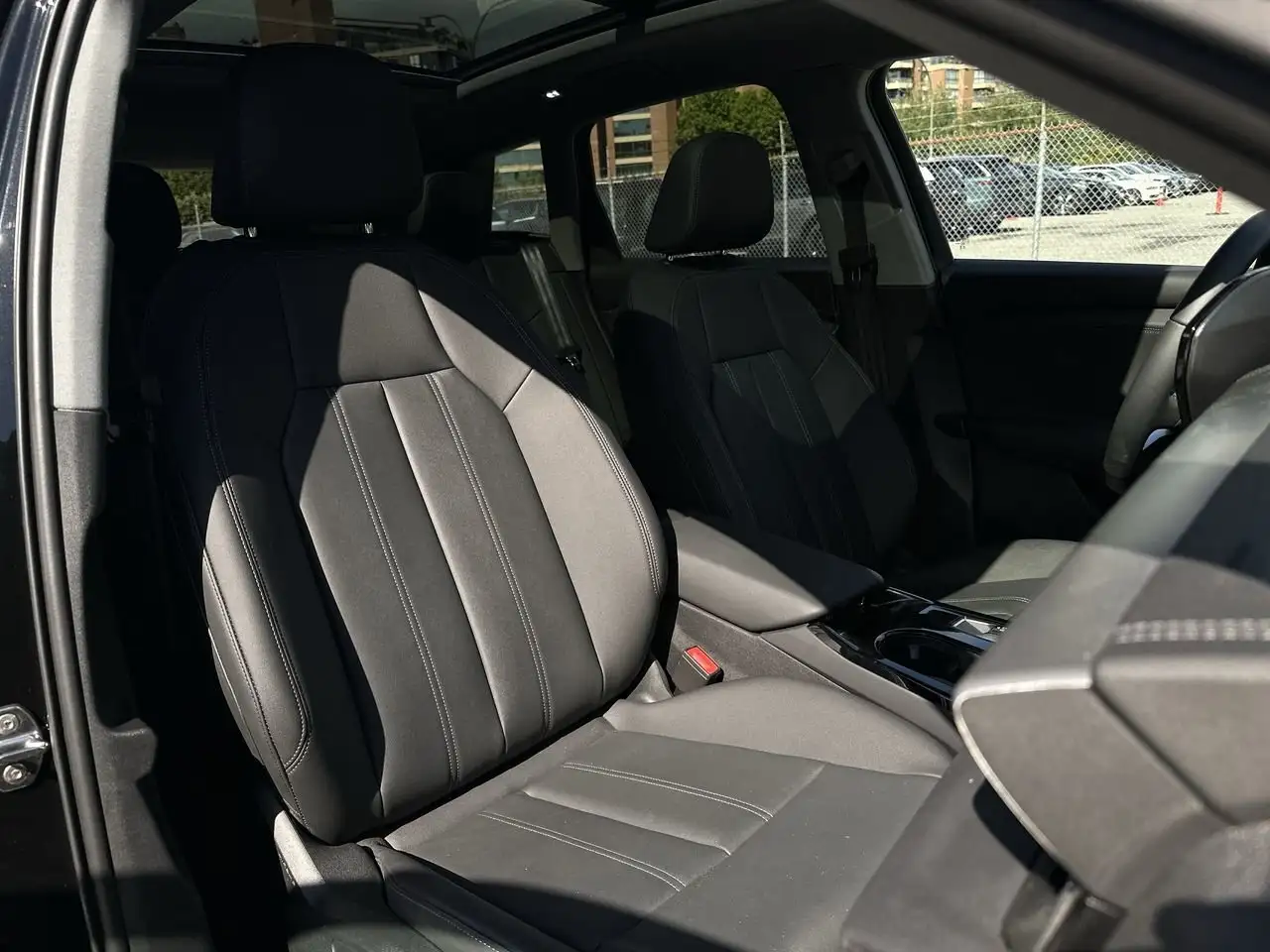 Audi Q6 e-tron снимка Audi Q6 e-tron