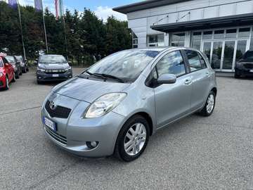 Toyota Yaris 1.3 5p GPL