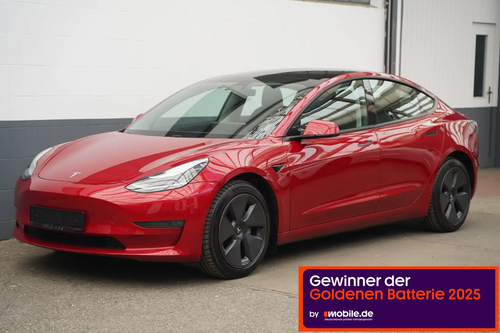 Tesla Model 3 Standard Range + *Matrix-LED* Rot - 1