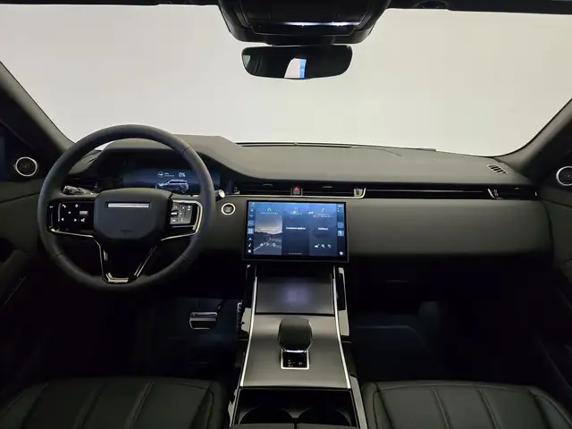 Land Rover Range Rover Evoque view 4
