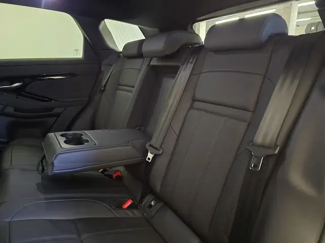 Land Rover Range Rover Evoque view 15