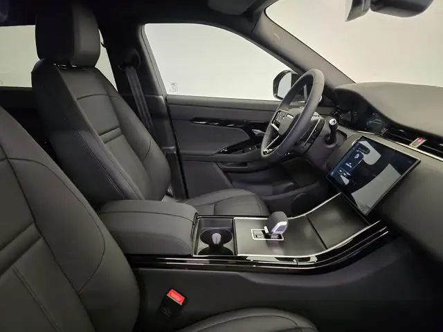 Land Rover Range Rover Evoque view 3