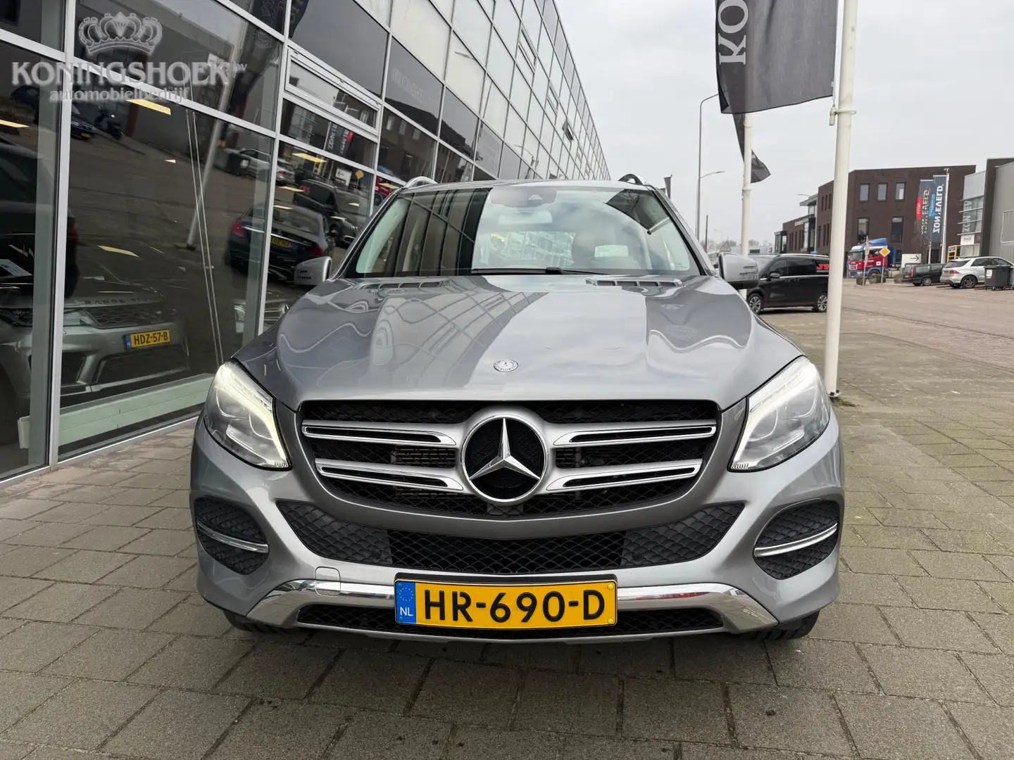 Mercedes-Benz GLE 500 e 4MATIC Grau - 2