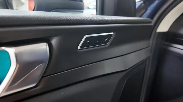 Lynk & Co 01 view 20