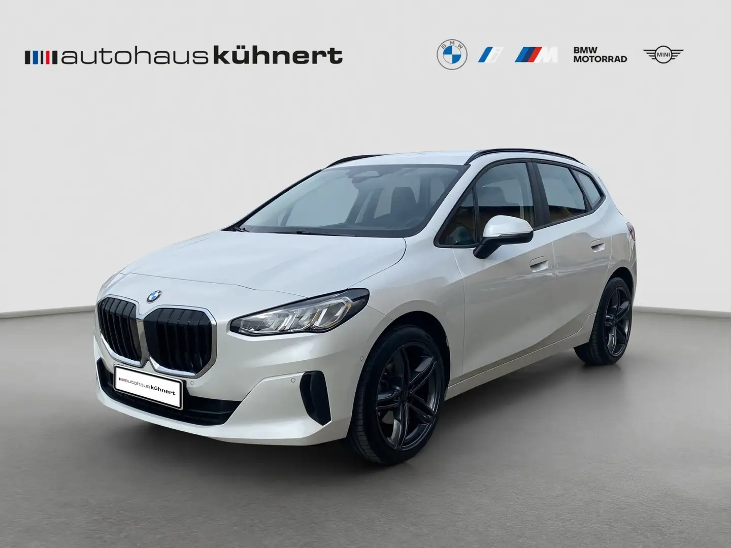 BMW 220 i Active Tourer SpurAss Navi ParkAss RFK AUT Blanc - 1