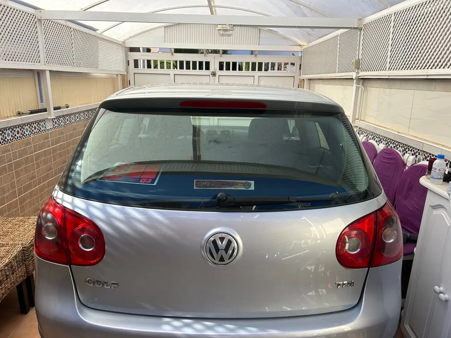 Volkswagen Golf 1.9TDI Trendline 105 - 2