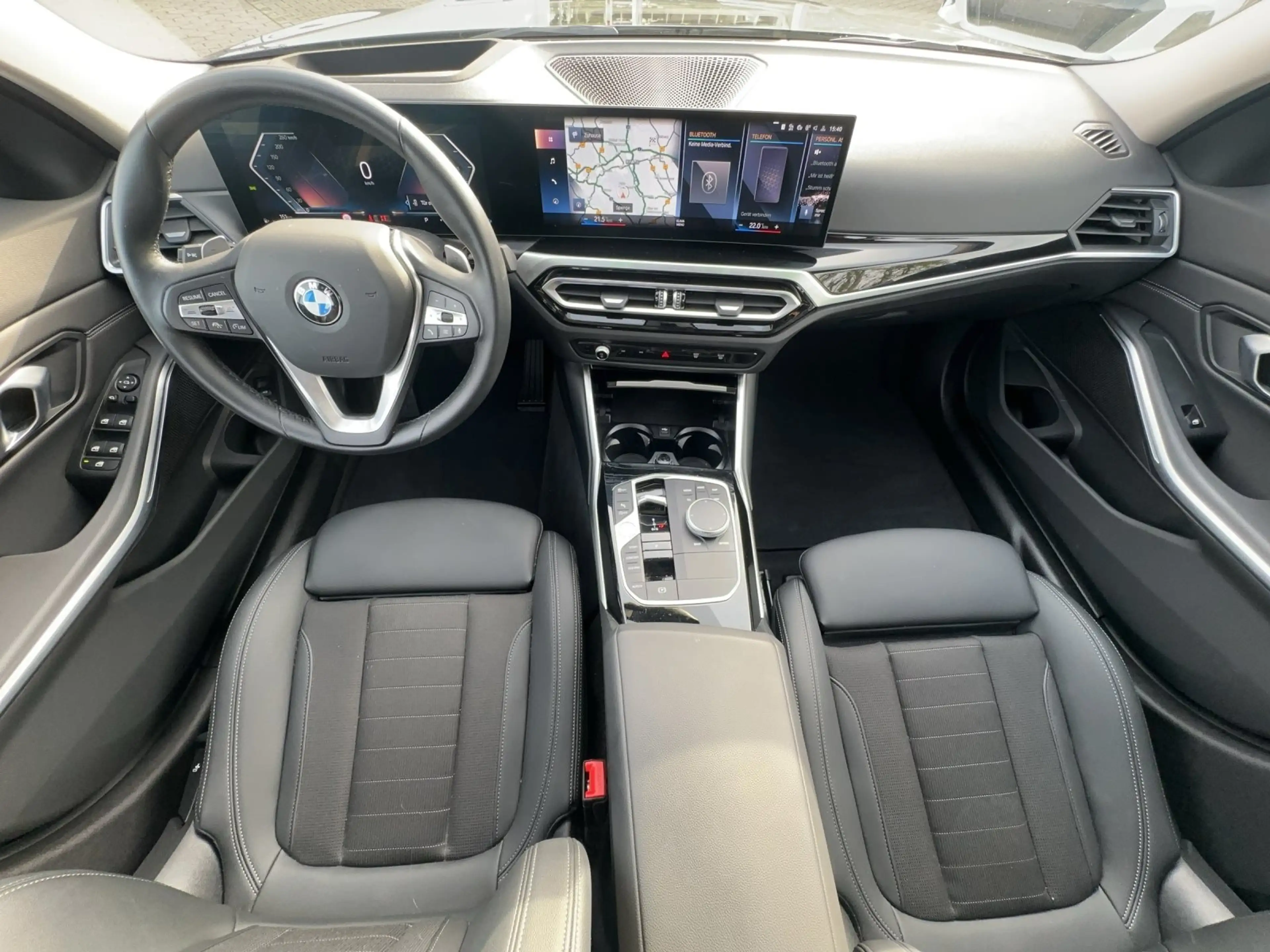 BMW 318 i Touring*LCProf*HUD *KAMERA*ACC* — photo 15