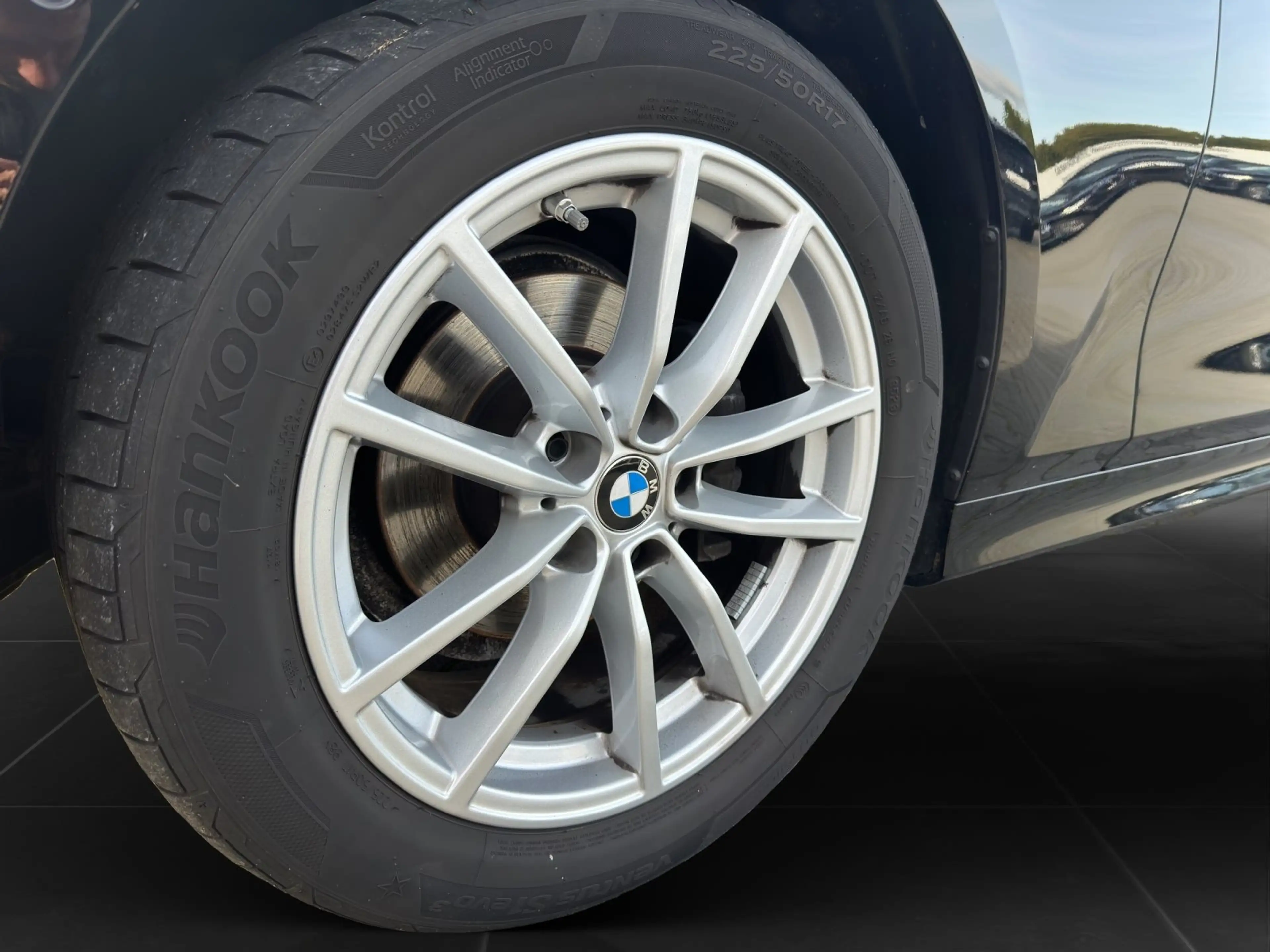 BMW 318 i Touring*LCProf*HUD *KAMERA*ACC* — photo 8