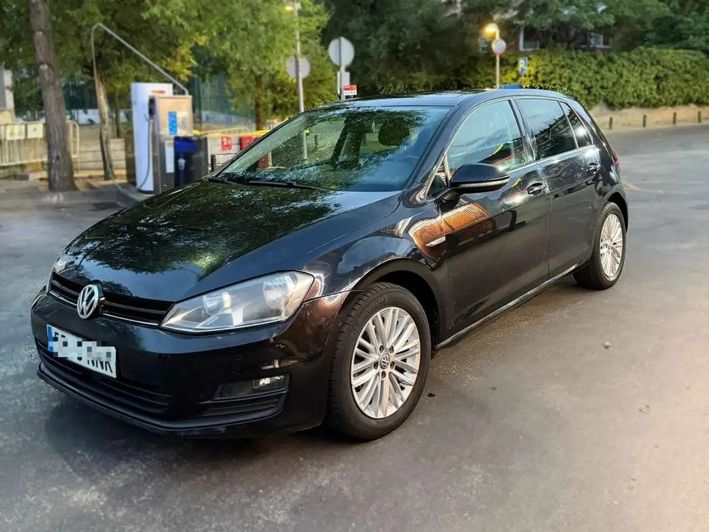 Volkswagen Golf Sport 1.6 TDI 105CV BMT DSG Negro - 1