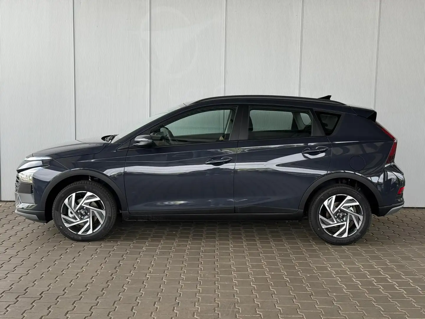 Hyundai BAYON 1.2 MPI Comfort+ / Navi Rückfahrkamera Tempomat... Grau - 2