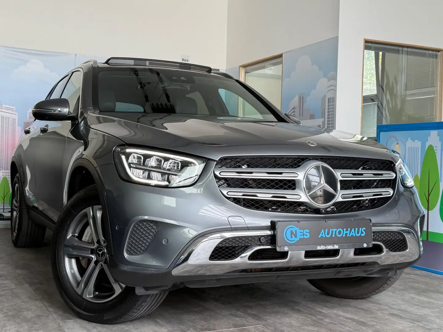 Mercedes-Benz GLC 300 e 4M*9G*ACC*PANO*AMG*360*BURMESTER*LED* Gris - 2