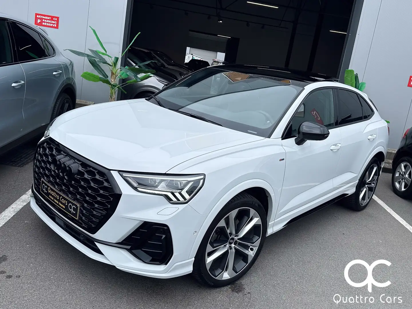 Audi Q3 TDi S-Line Boite auto - Super look - Toit ouvrant Blanc - 2