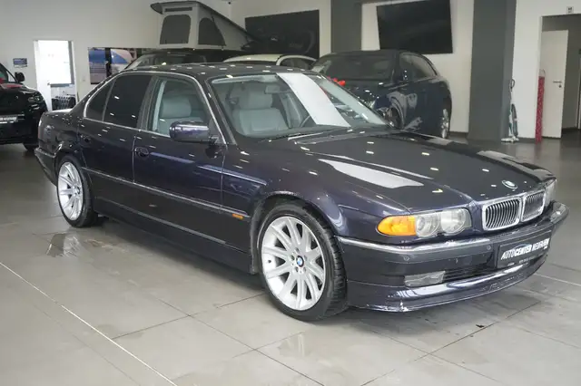 BMW 735 M PAKET+NAVI+KAMERA+PDC+SITZHEIZUNG