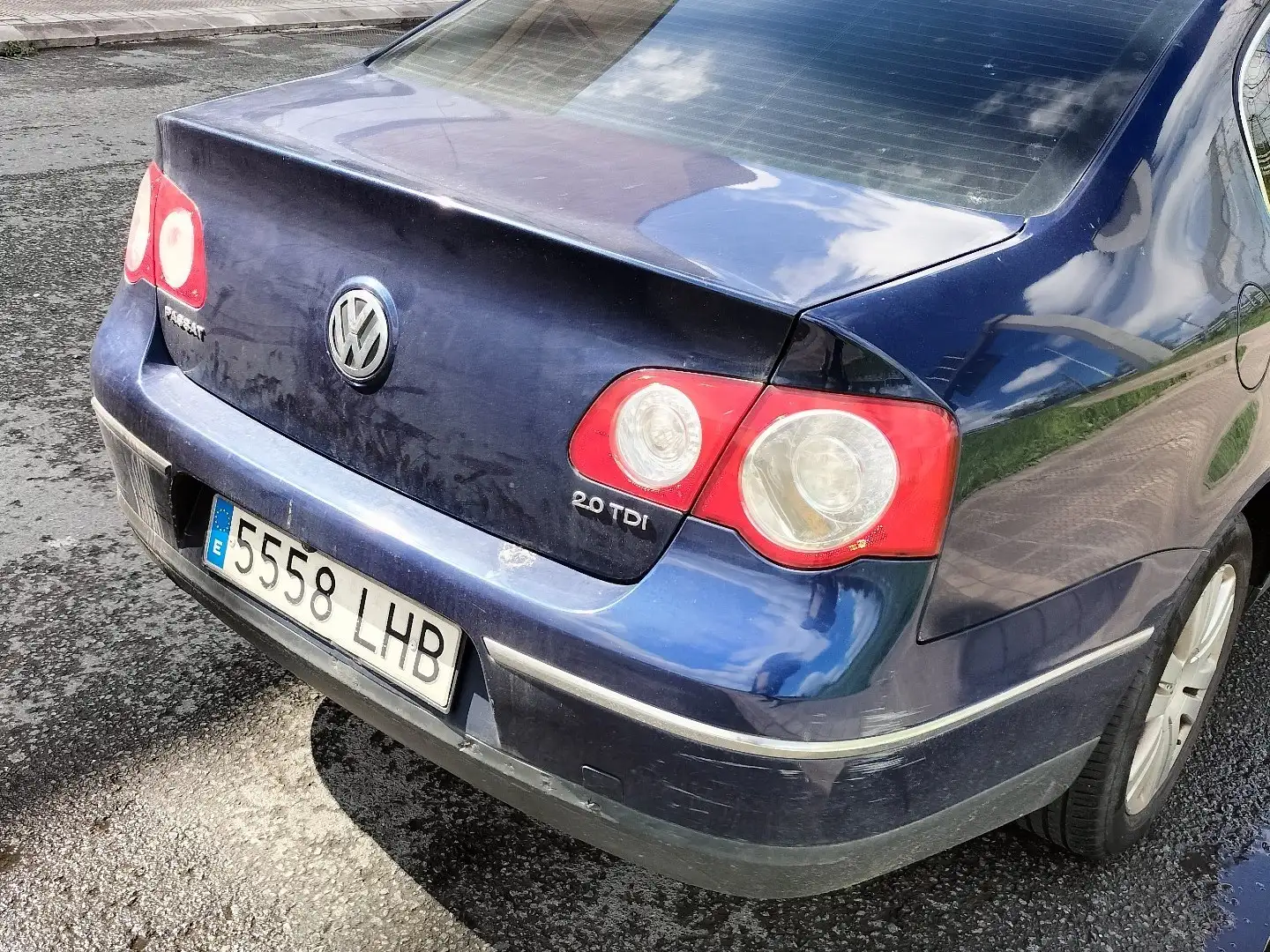 Volkswagen Passat 2.0TDI Trendline Blue - 2