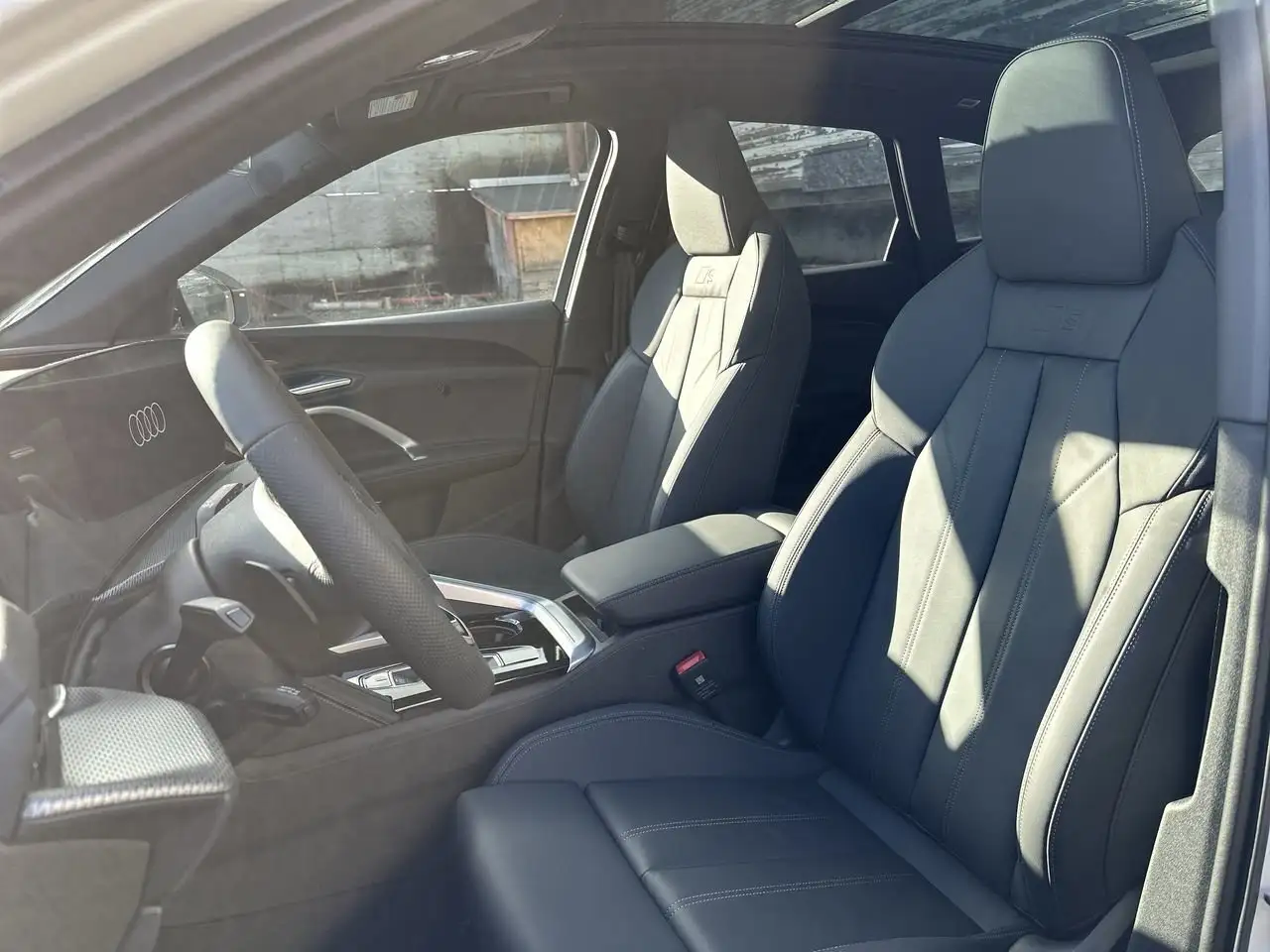 Audi Q5 снимка Audi Q5