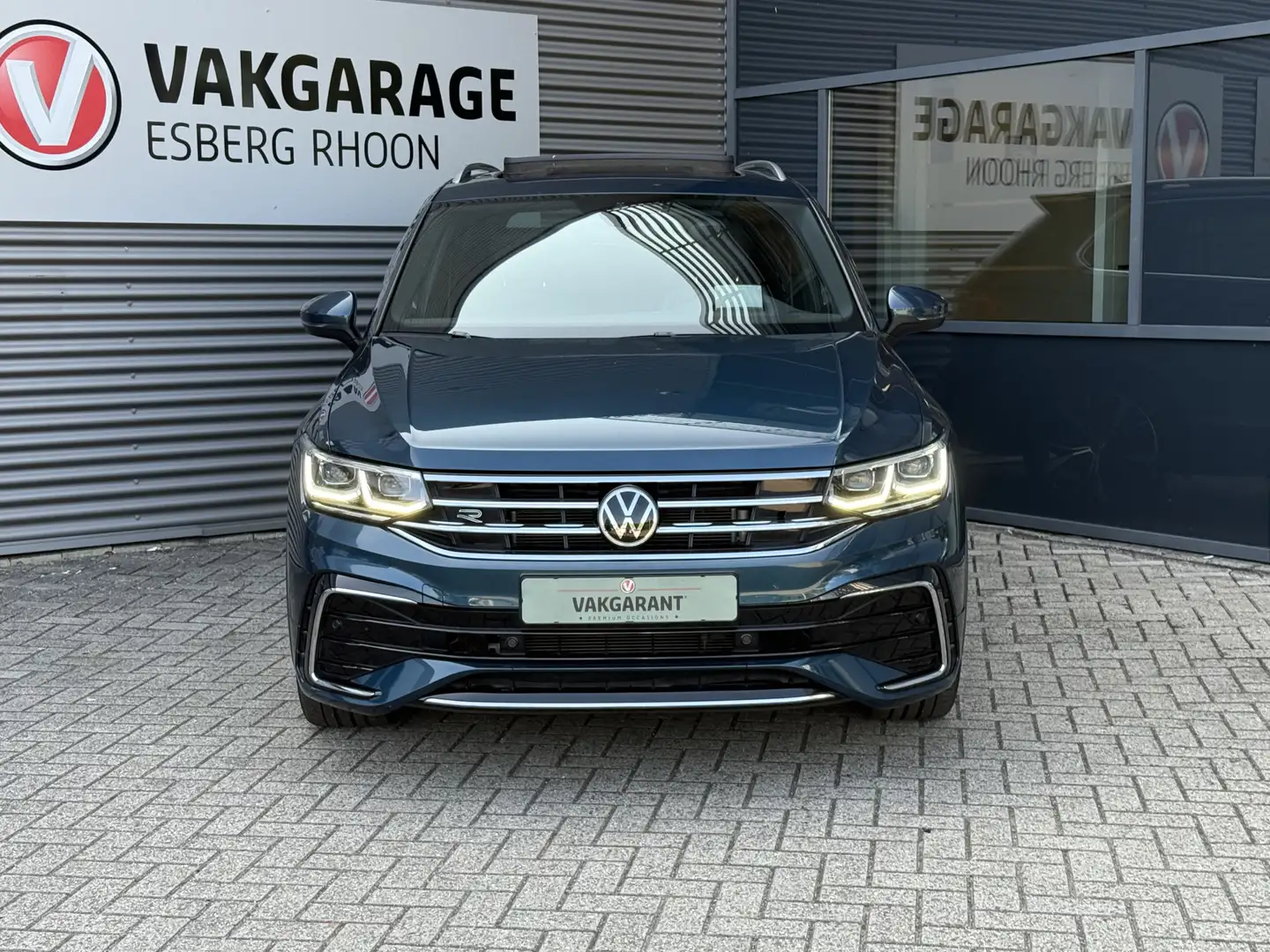 Volkswagen Tiguan 1.5 TSI R-Line R-LINE,SCHUIFDAK,20INCH Azul - 2