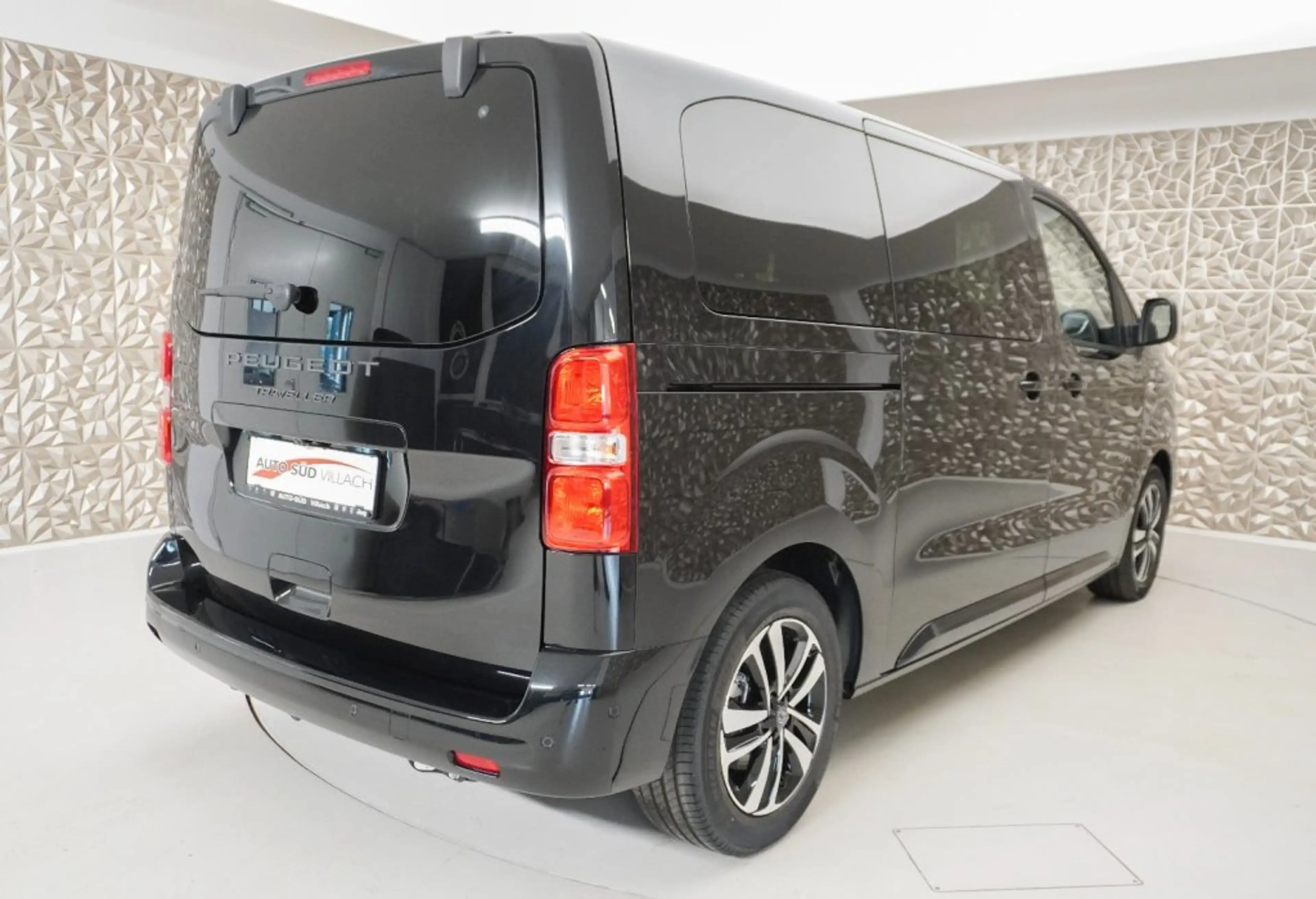 Peugeot Traveller PREMIUM L2 BHDI 180 EAT8 — photo 5