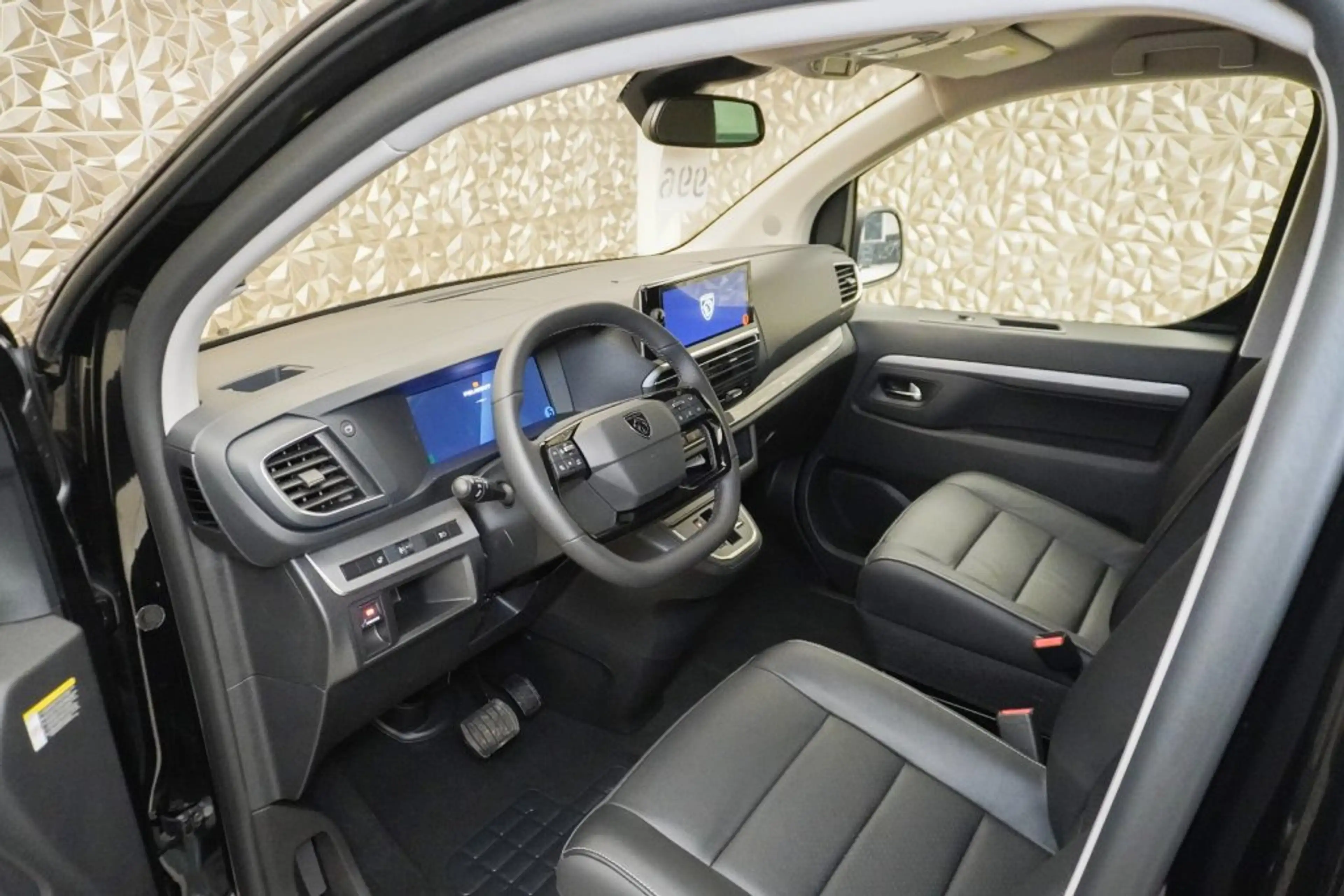 Peugeot Traveller PREMIUM L2 BHDI 180 EAT8 — photo 10