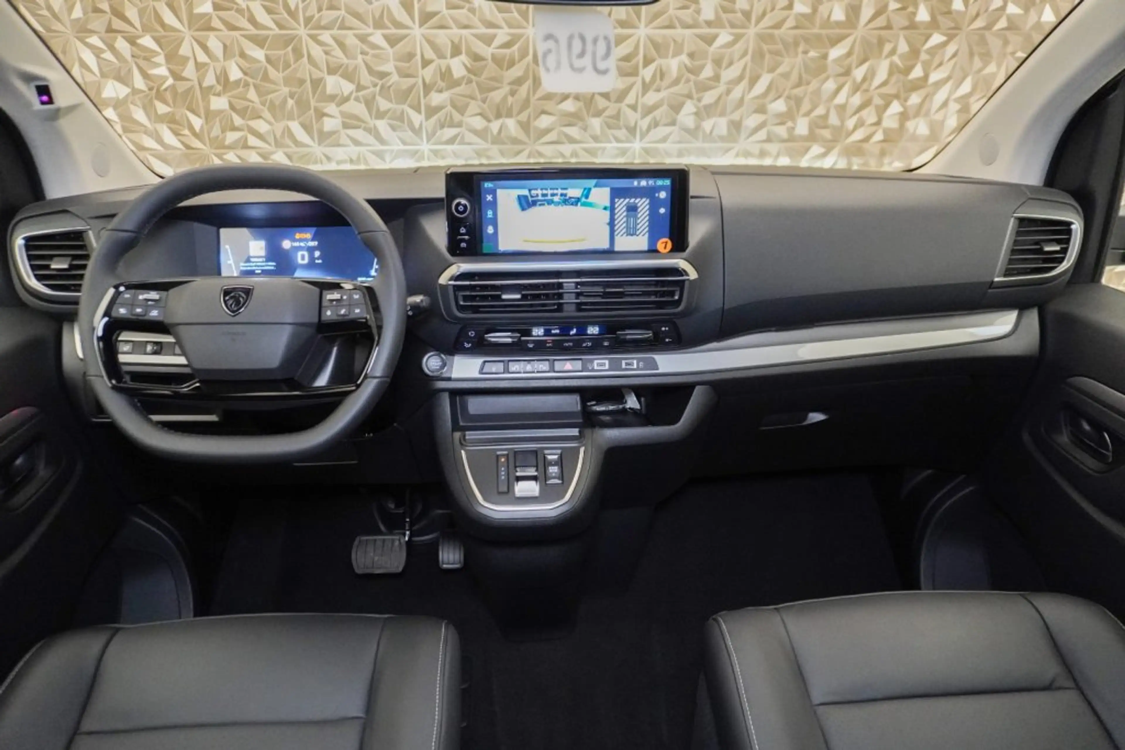Peugeot Traveller PREMIUM L2 BHDI 180 EAT8 — photo 12