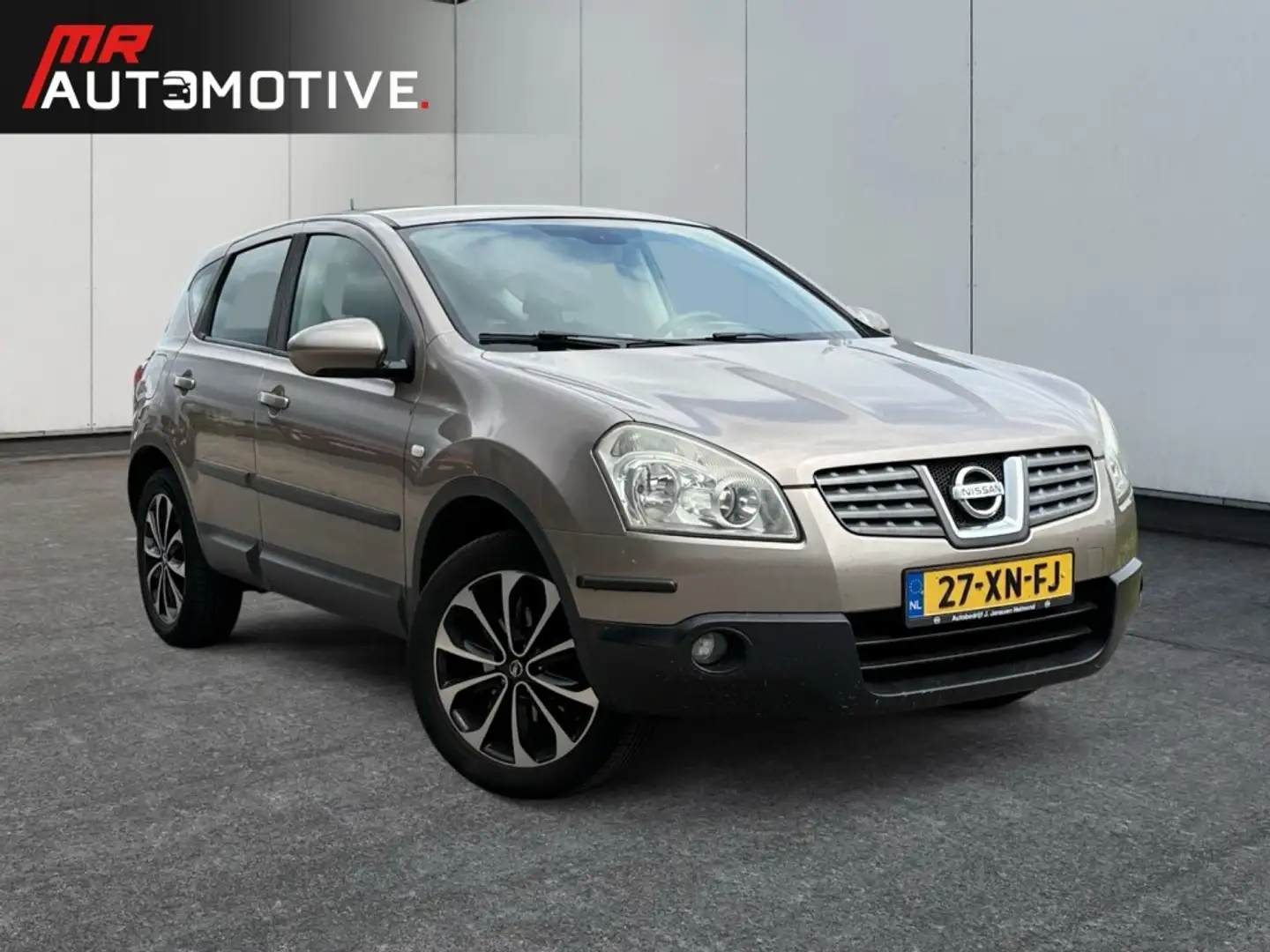 Nissan Qashqai 1.6 Acenta - Clima, Trekhaak, Cruise Brun - 2