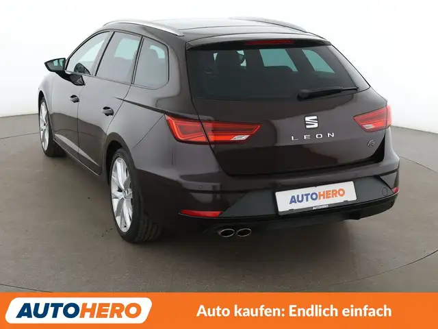 Seat Leon view 4
