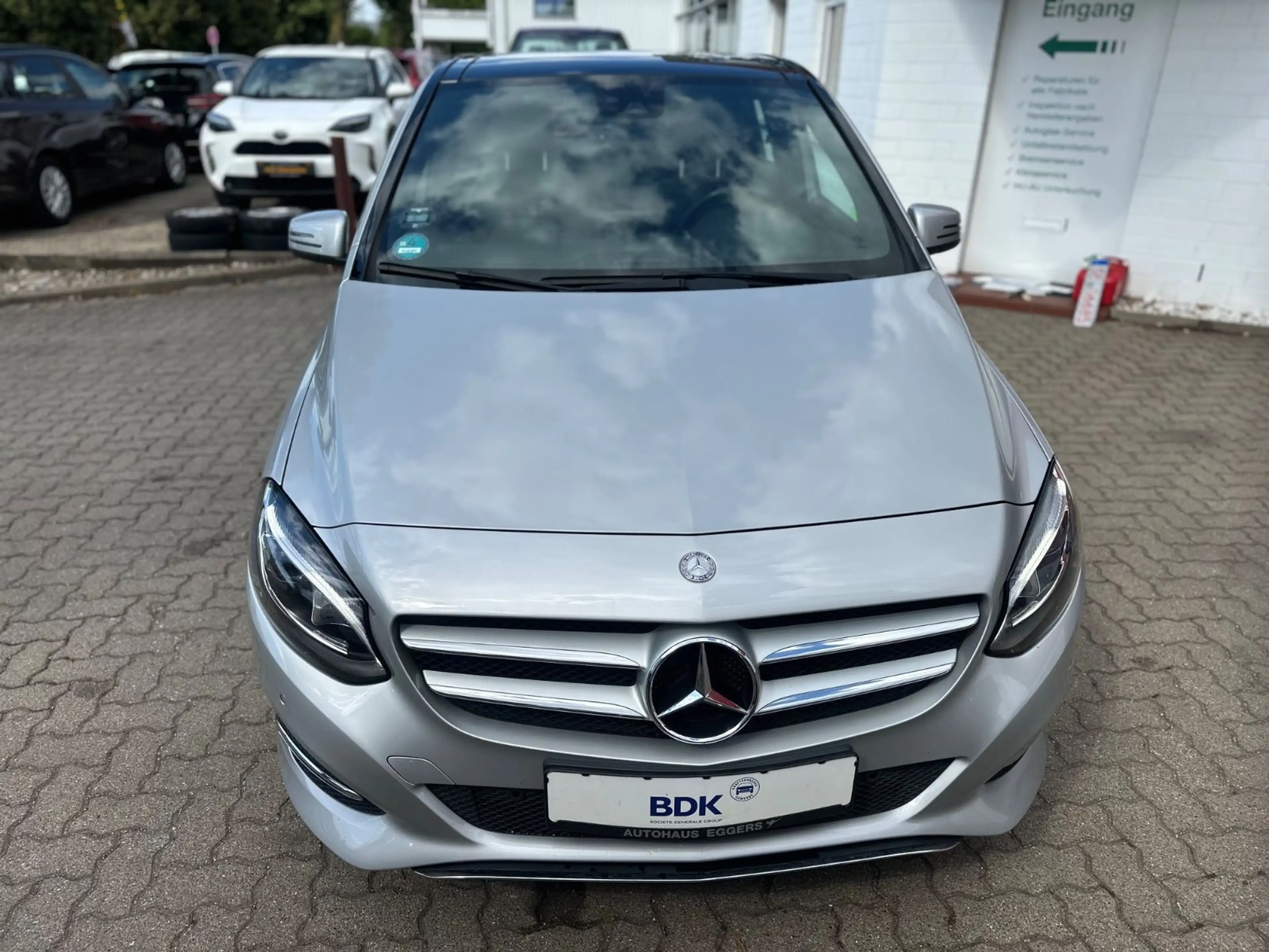 Mercedes-Benz B 220 CDI / d/PANO/NAVI/SHZ/TEMP/PDC/GJR/LMF — photo 3