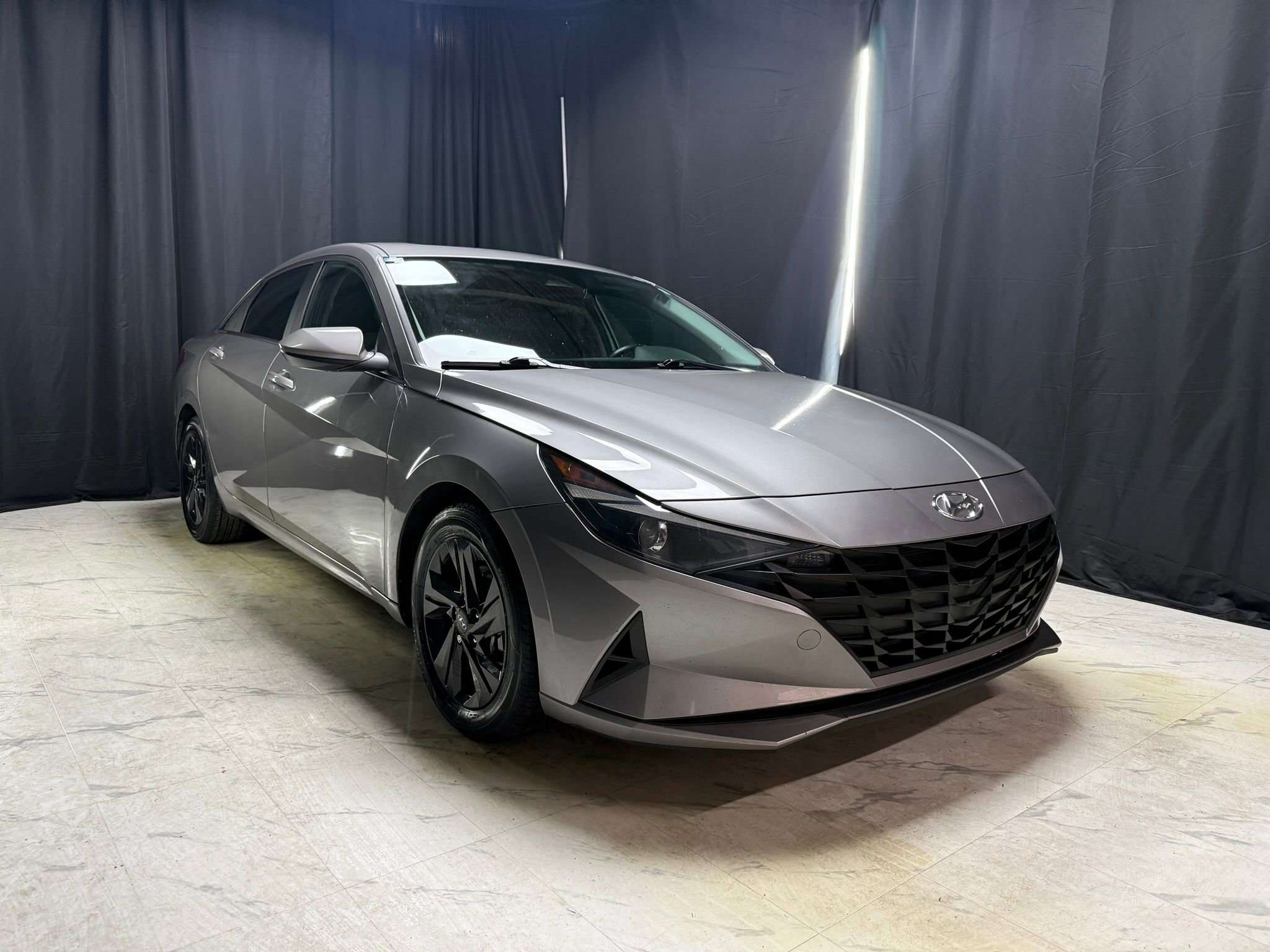 2023 Hyundai Elantra Preferred Gray — снимка 1