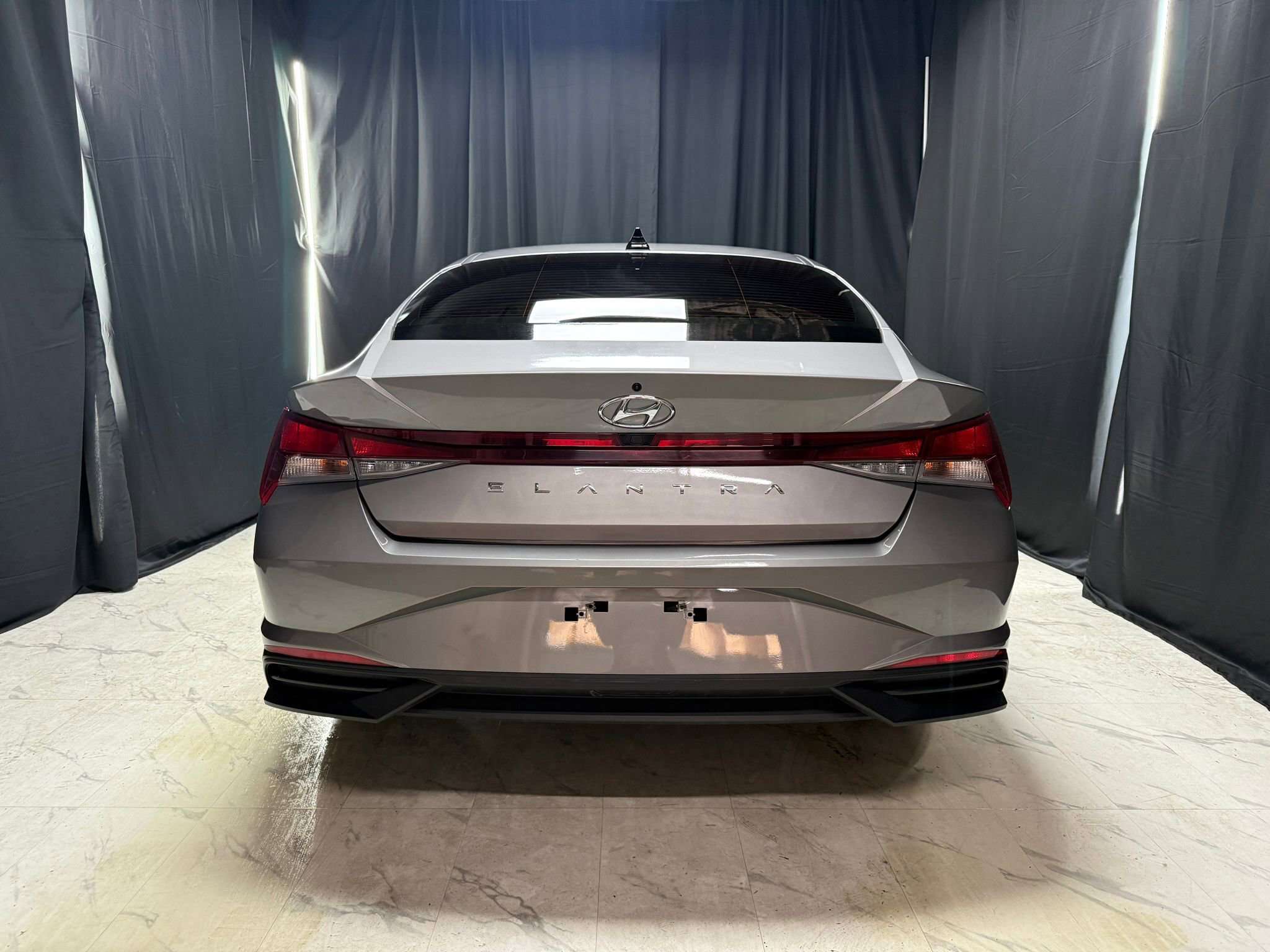 2023 Hyundai Elantra Preferred Gray — снимка 1