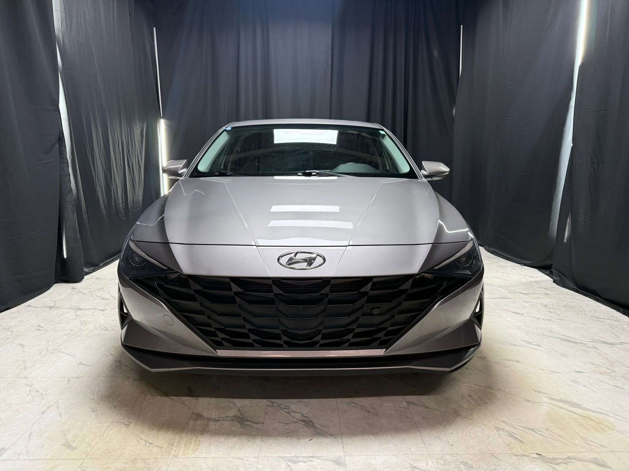 2023 Hyundai Elantra Preferred Gray — снимка 1