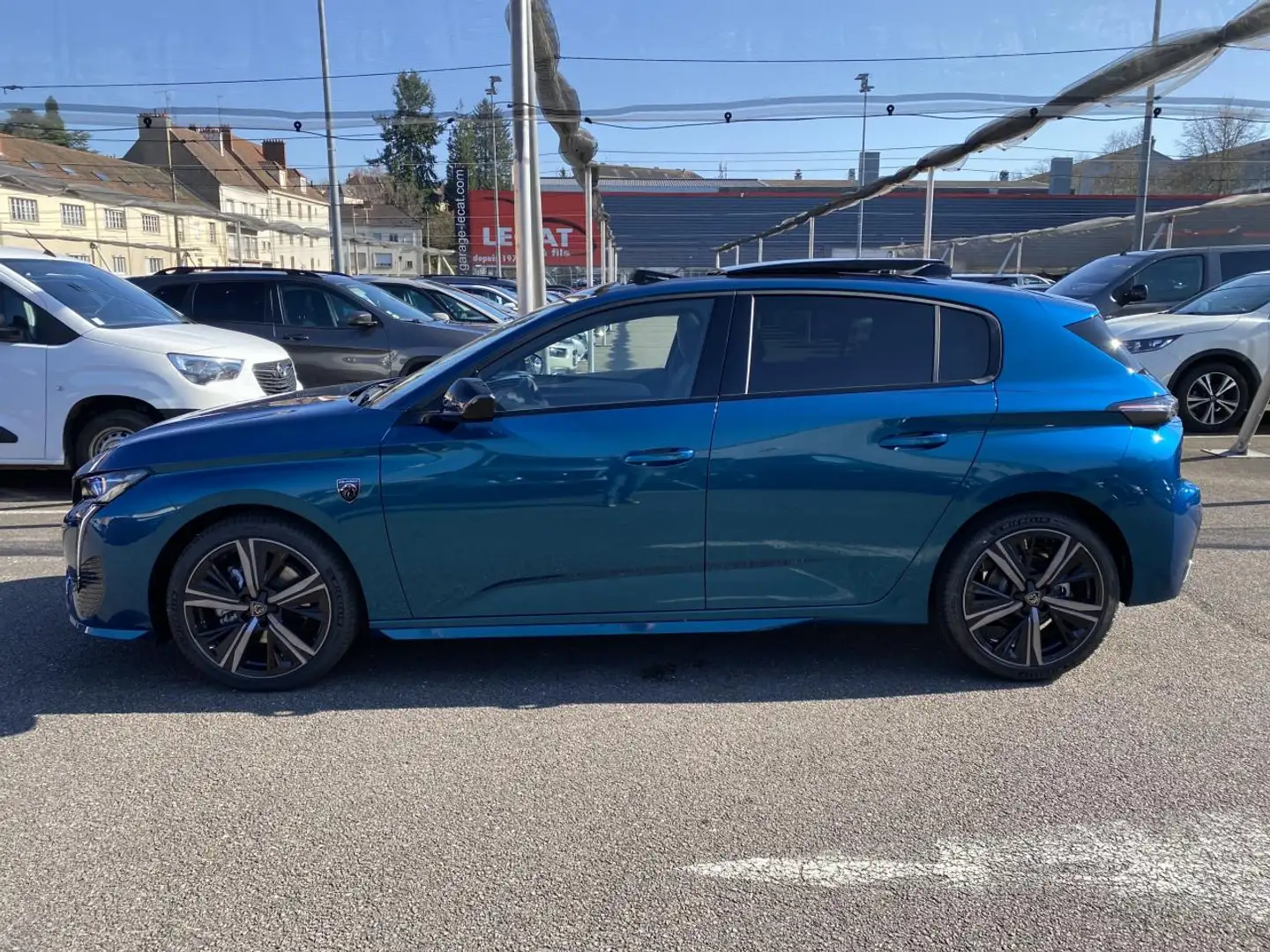 Peugeot 308 III 1.5 BlueHDi S\u0026S 130 EAT8 GT TOIT OUVRANT  Bleu - 2