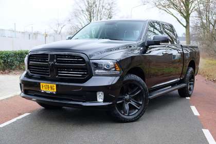 Dodge RAM 1500 5.7 V8 4x4 Crew Cab 5'7 Sport Black Edition s