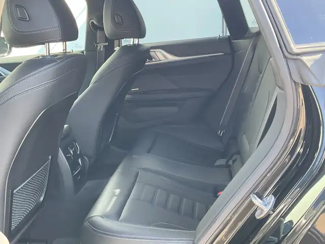 BMW I4 view 15