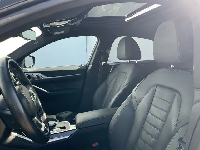 BMW I4 view 24