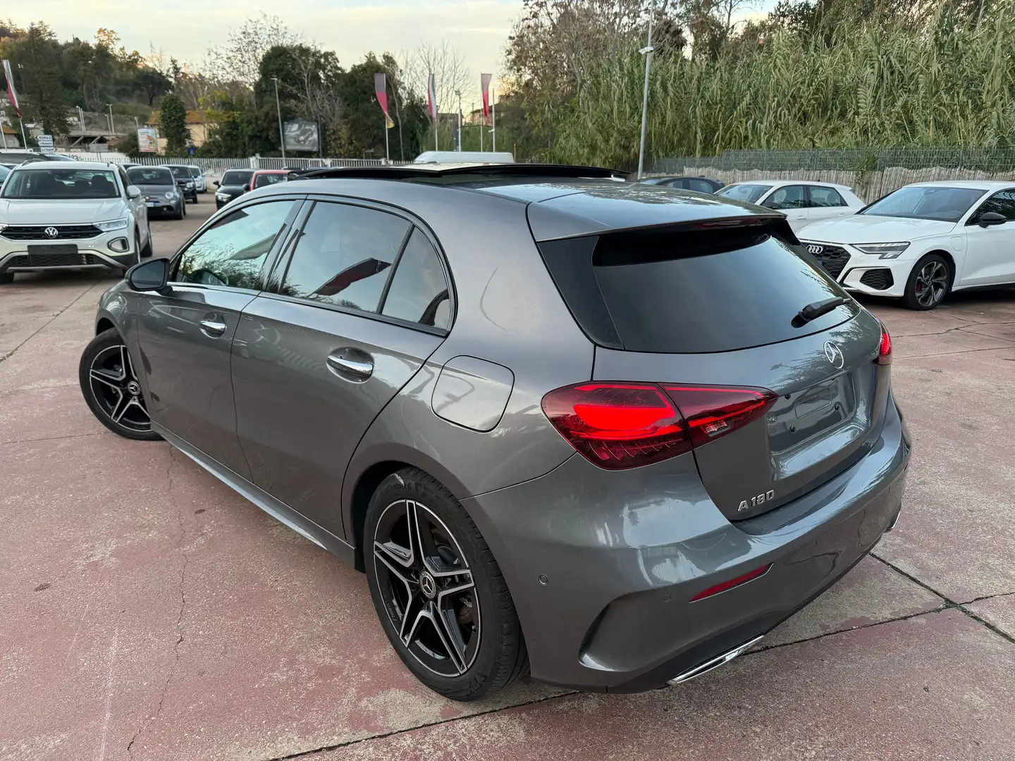 Mercedes-Benz A 180 A 180 AMG Premium Night edition Plus auto Grigio - 2