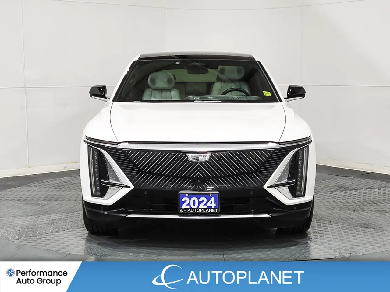 Cadillac Lyriq снимка Cadillac Lyriq