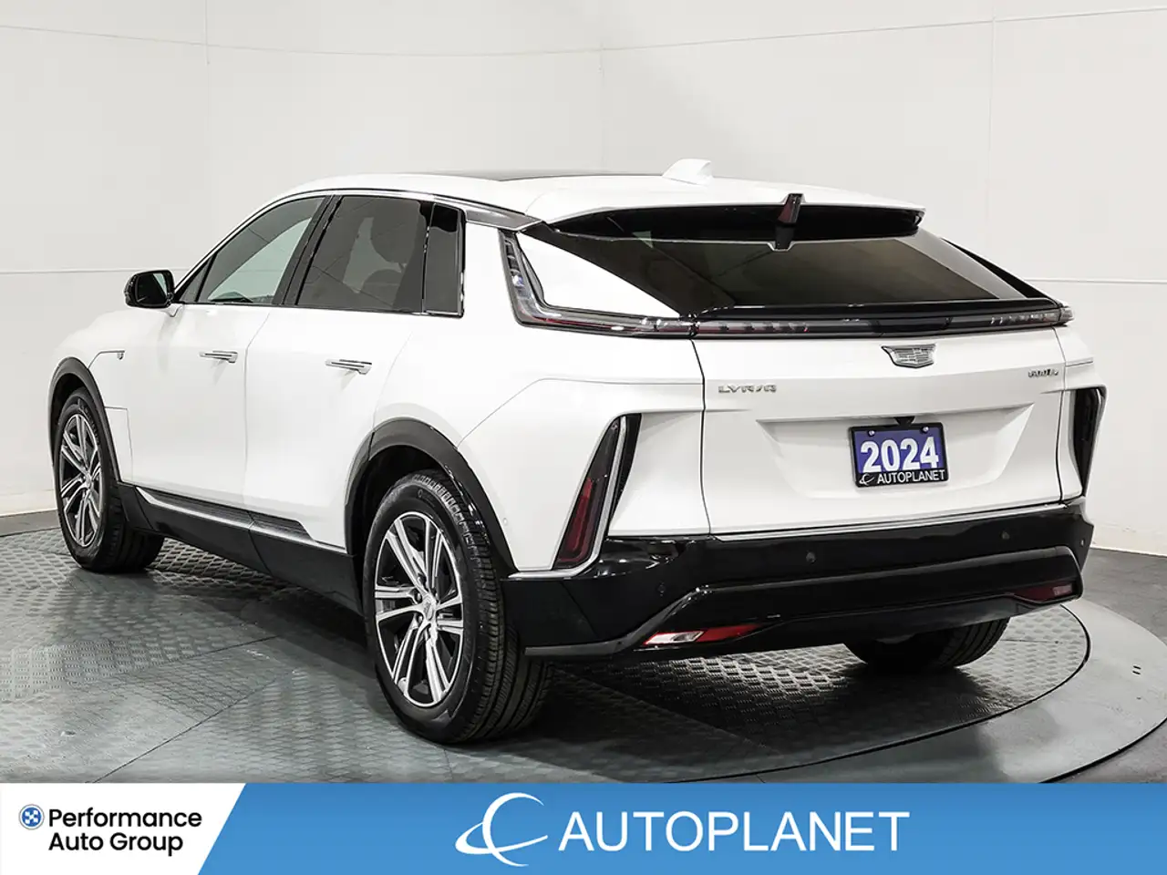 Cadillac Lyriq снимка Cadillac Lyriq