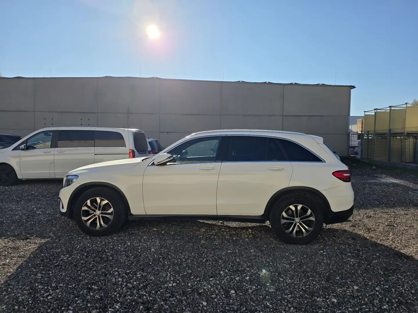 Mercedes-Benz GLC 220 d 4Matic Vollausstattung Weiß - 2