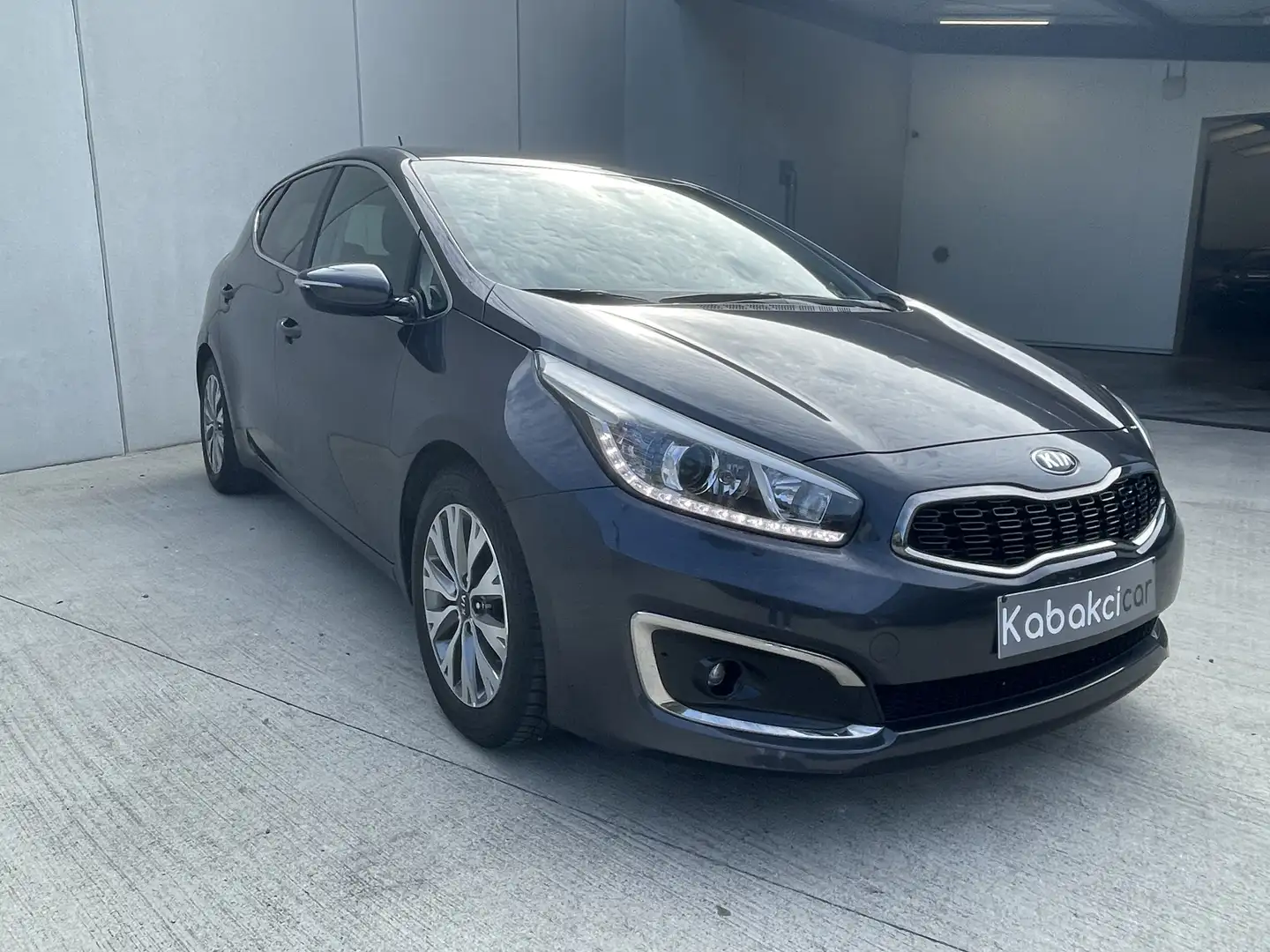 Kia Ceed / cee'd Cee'D 1.4i DYNAMICS/CAMERA/GPS/CLIM/CRUISE!!! Gris - 1