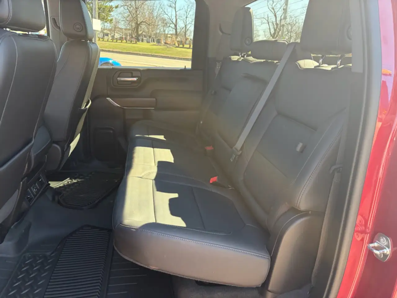 GMC Sierra 2500HD снимка GMC Sierra 2500HD
