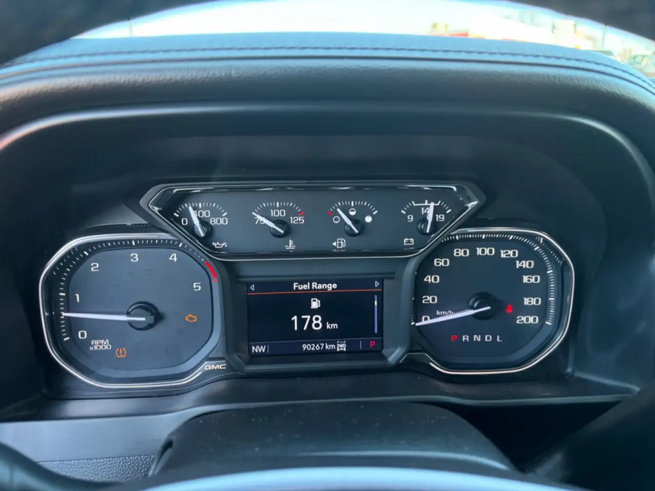 GMC Sierra 2500HD снимка GMC Sierra 2500HD
