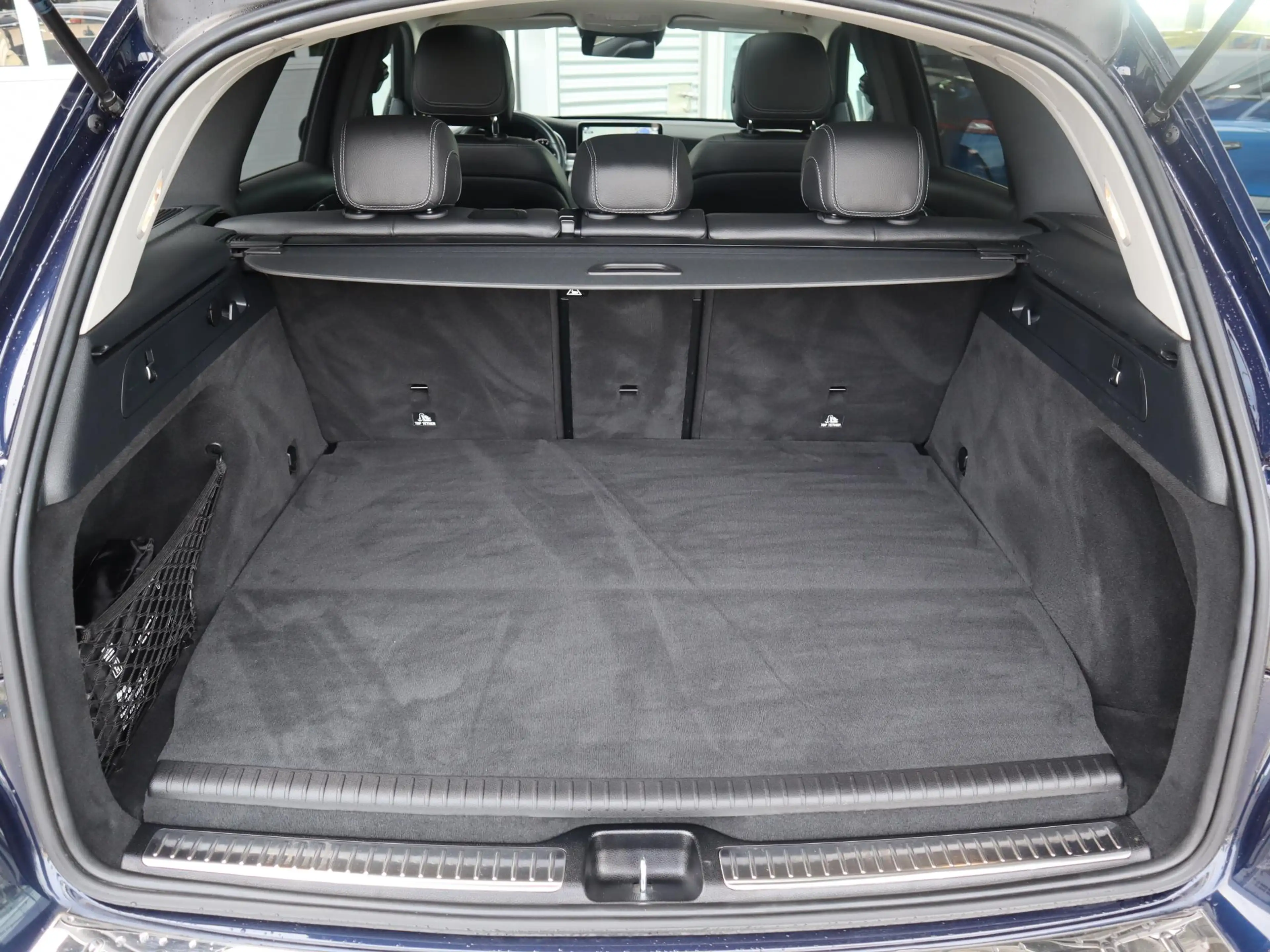 Mercedes-Benz GLC 300 300e 4MATIC Premium Plus l Trekhaak l Panoramadak — photo 8