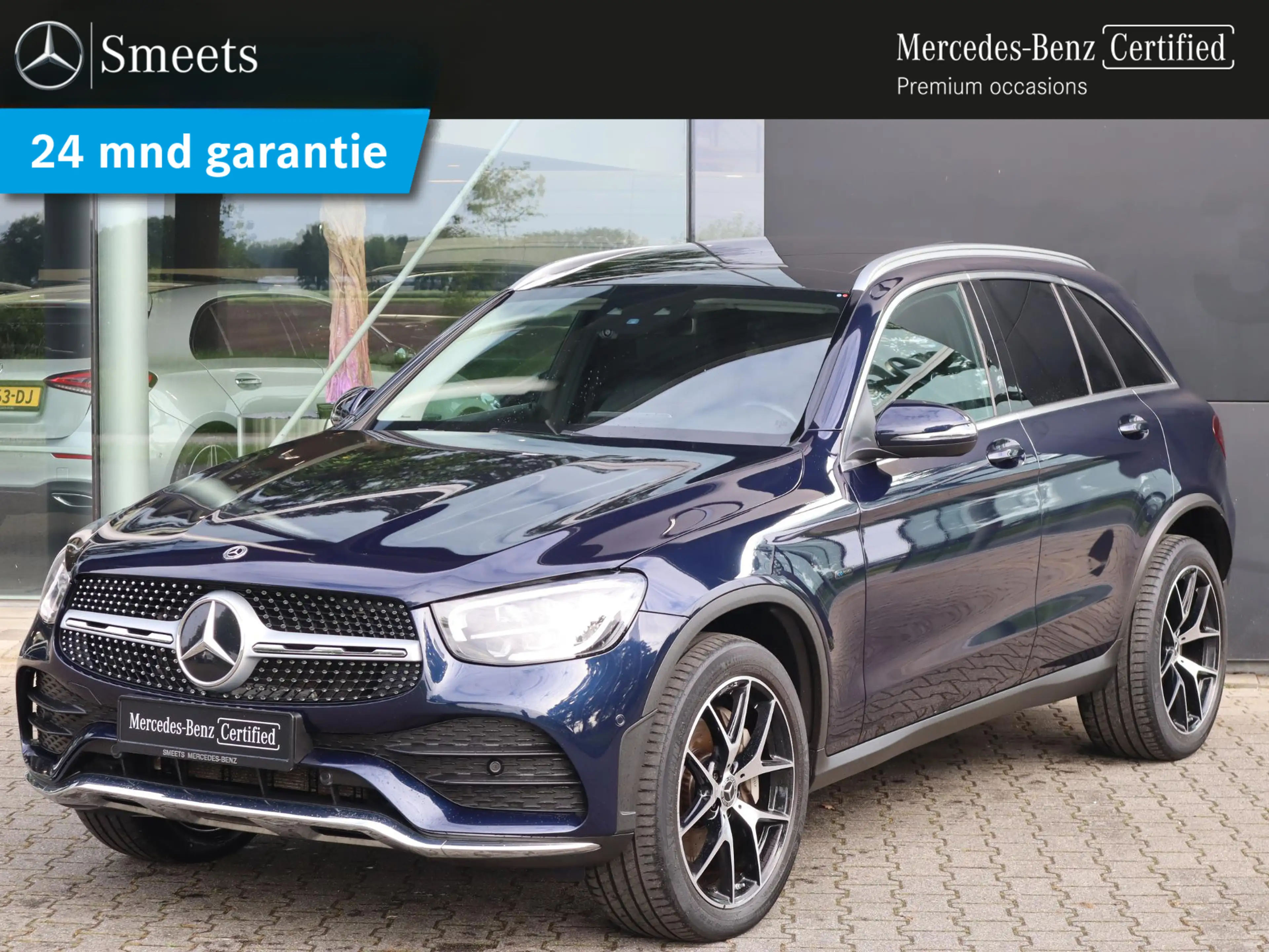 Mercedes-Benz GLC 300 300e 4MATIC Premium Plus l Trekhaak l Panoramadak