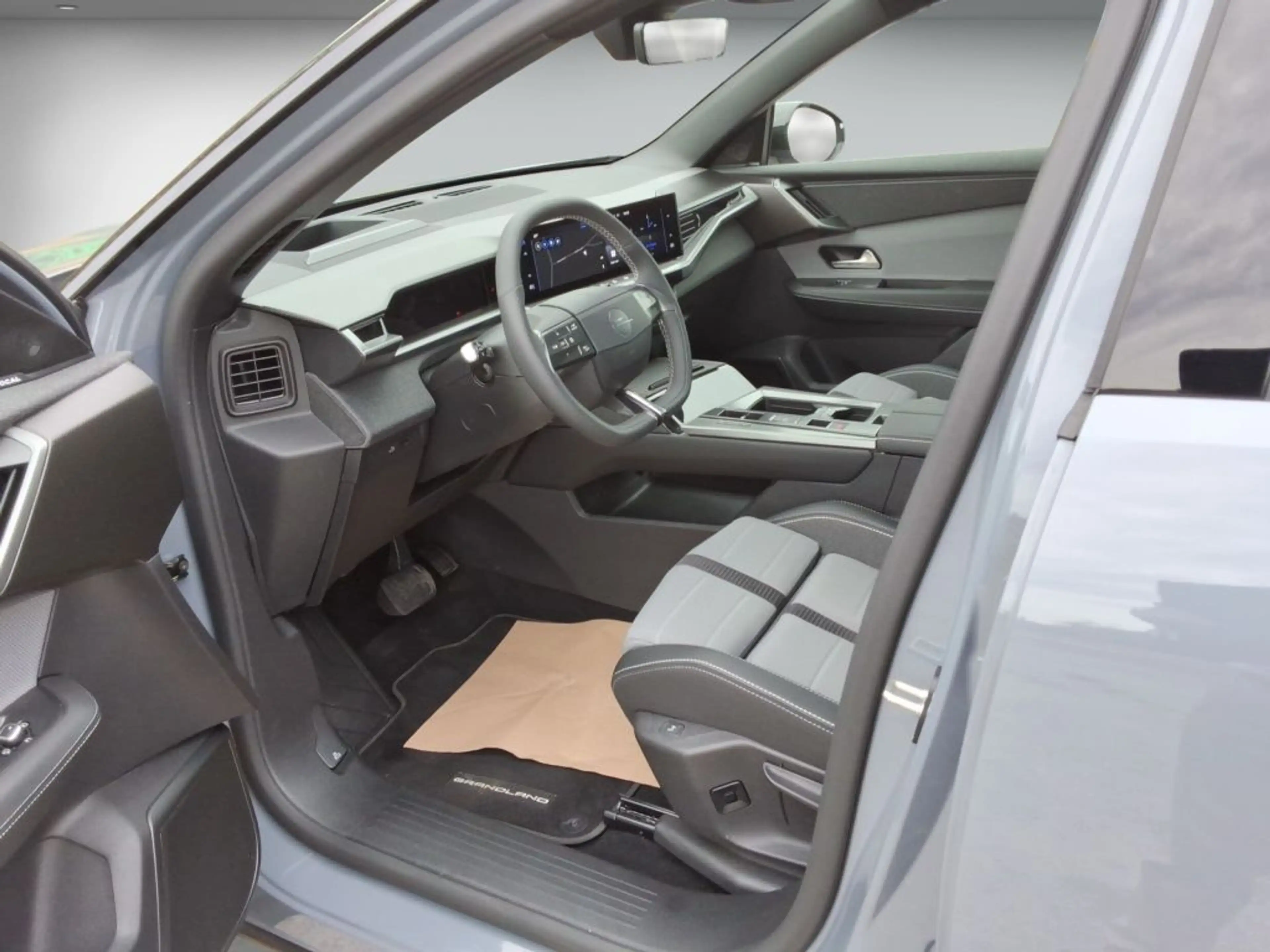 Opel Grandland 1.2 DI Hybrid 48 V Automatik GS — photo 6