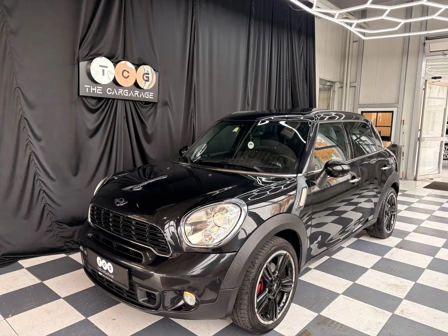 MINI Cooper SD Countryman Cooper SD All4 Schwarz - 1