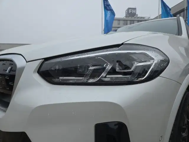 BMW iX3 G08 HA0 Ansicht 4